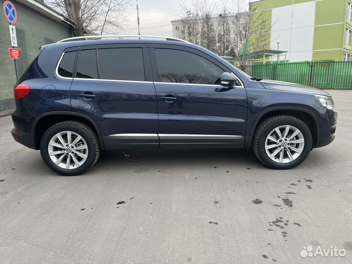 Volkswagen Tiguan 2.0 AT, 2012, 219 000 км