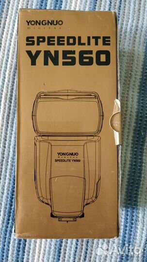 Фотовспышка YN 560