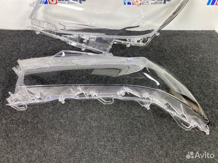 Стекло фар Toyota Land Cruiser prado 17-20 г