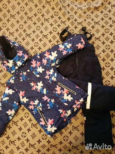 Зимняя куртка с полукомбинезоном