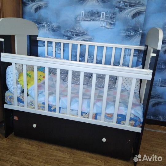 Кроватка детская