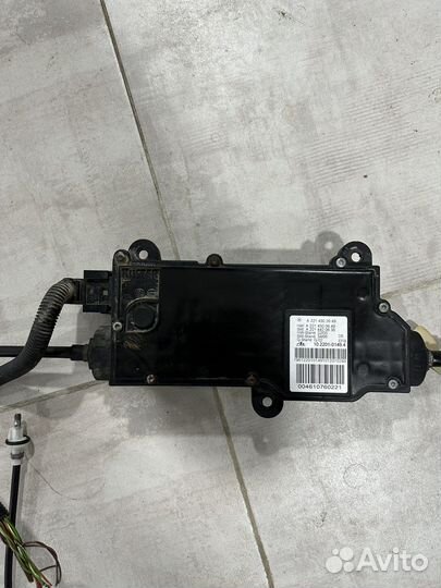 Блок ручника Мерседес W221 W216