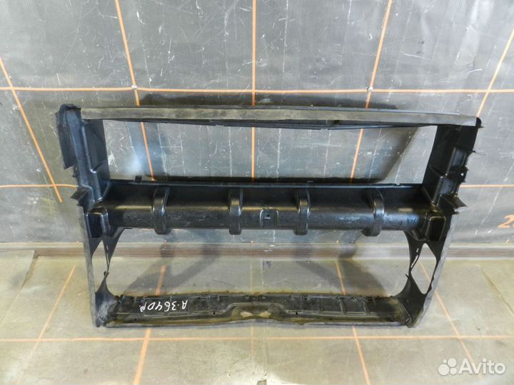 Воздуховод радиатора - BMW 7 F01