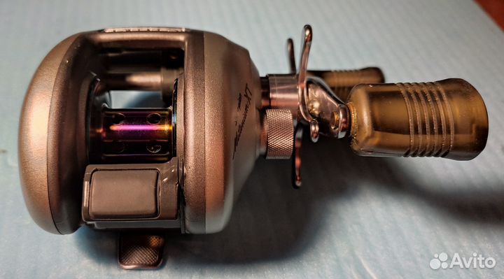 Мультипликаторная катушка Shimano Metanium XT