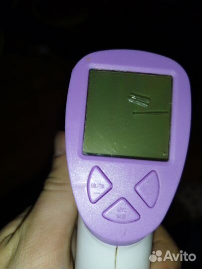 Бесконтактный инфракрасный термометр