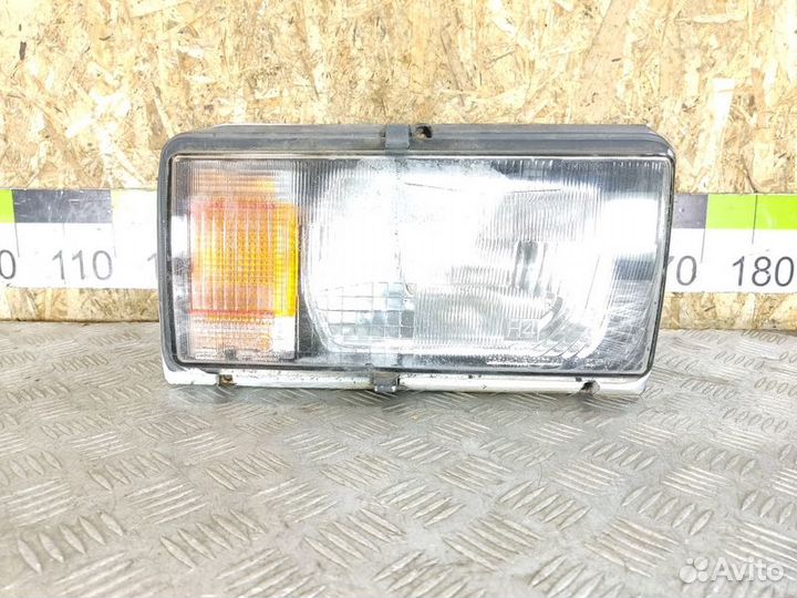 Фара правая Vaz 2104