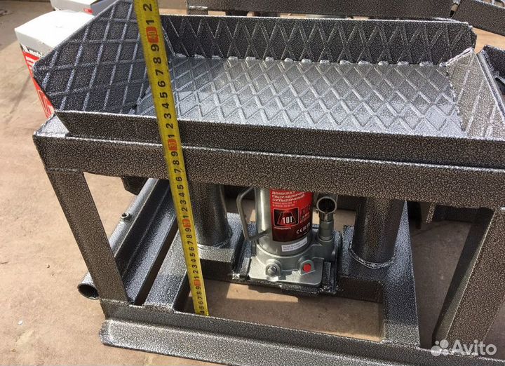 Эстакада домкрат для машины