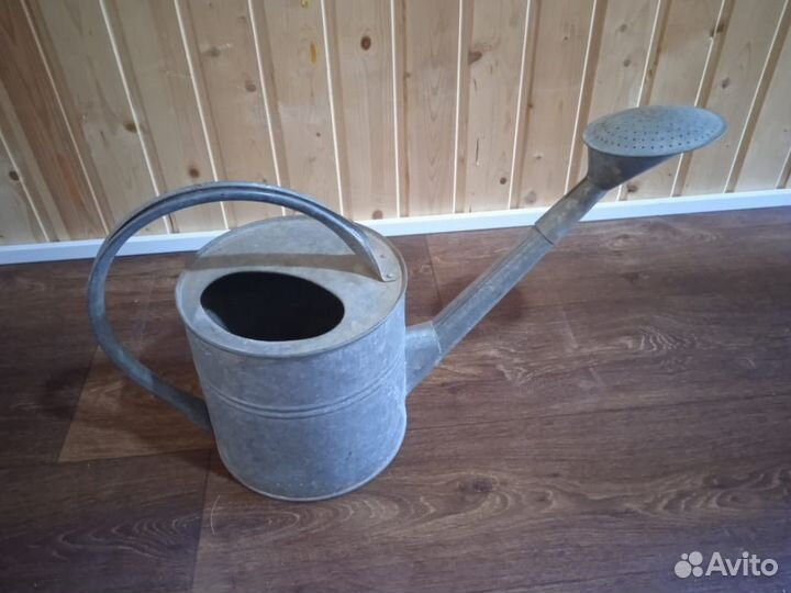 Лейка садовая винтаж