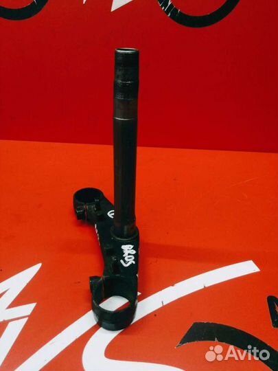 Нижняя траверса Honda NT400-650 Bros 88-91