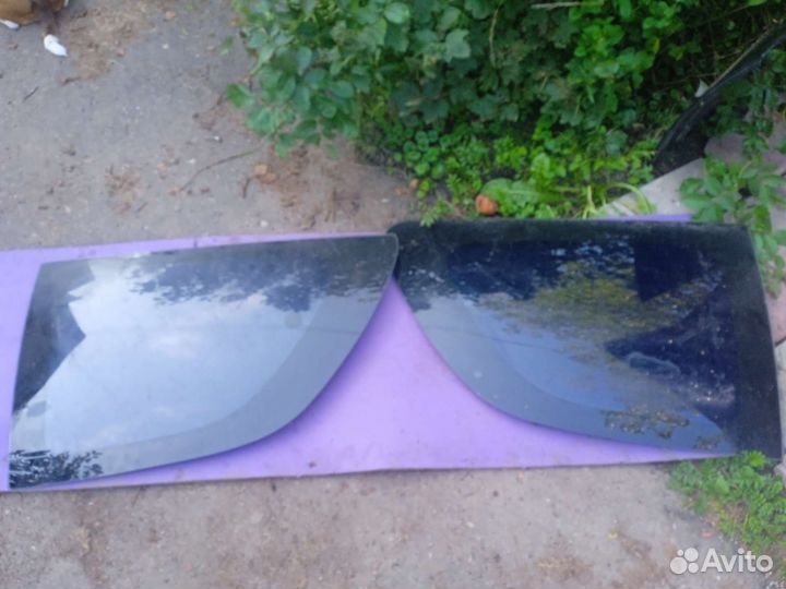 Задние форточки на Додж караван 3