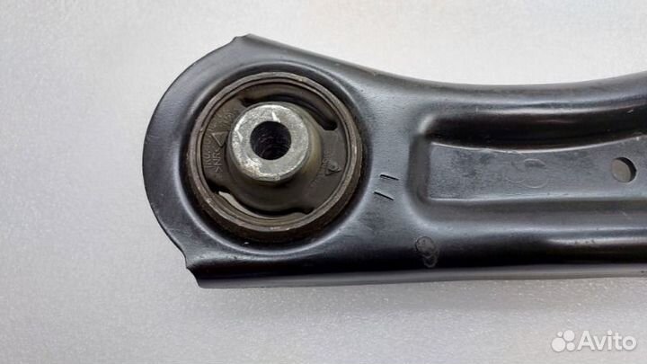 Рычаг передний левый Skoda Superb 3T ccza 2012