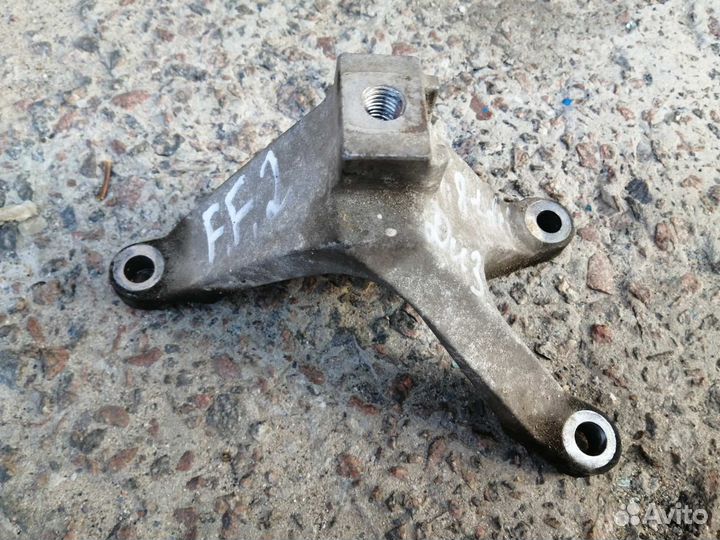 Кронштейн МКПП Форд фокус 2 1.8 дизель