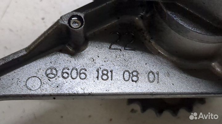 Насос масляный Mercedes Sprinter, 2002