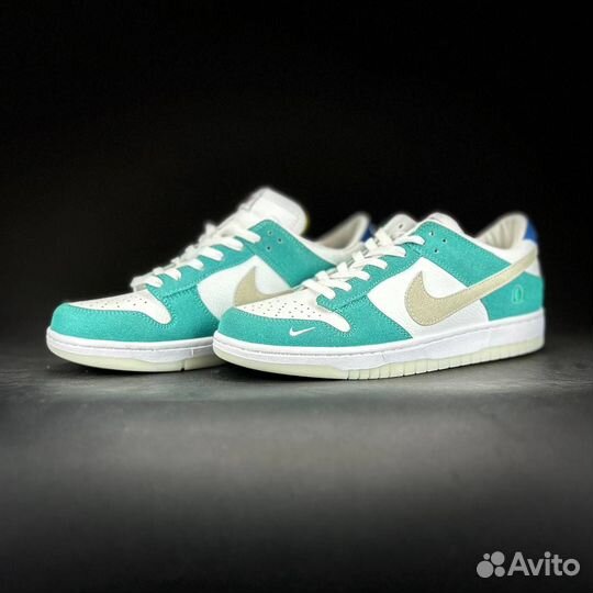 Кроссовки Nike Kasina x Dunk Low ‘Road Sign’