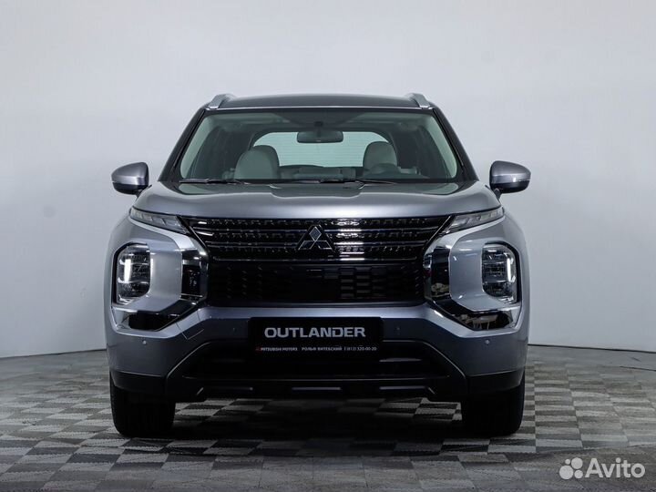 Mitsubishi Outlander 2.5 CVT, 2022