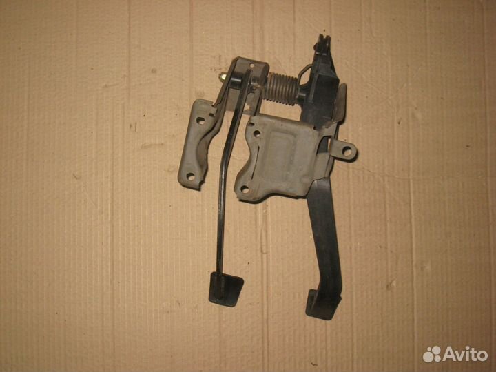 Педальный узел Renault Logan