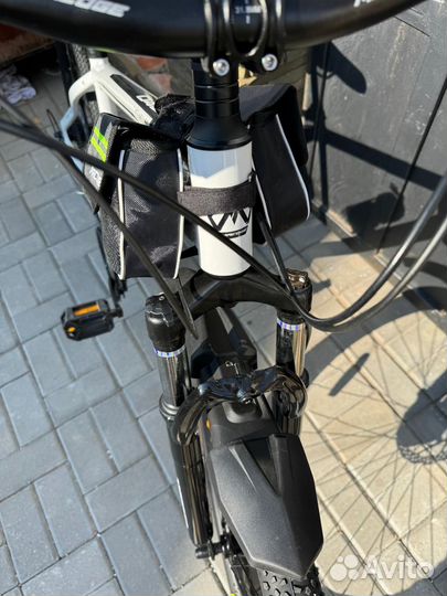 Велрсипед алюминиевый 29 колеса,24 скорости