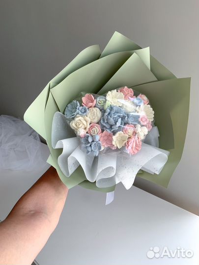 Сладкий букет из шоколадных цветов