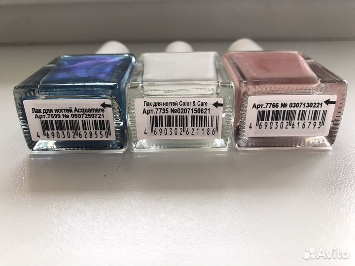 Лаки для ногтей Faberlic / косметика