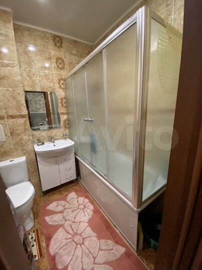 1-к. квартира, 52 м², 1/2 эт.