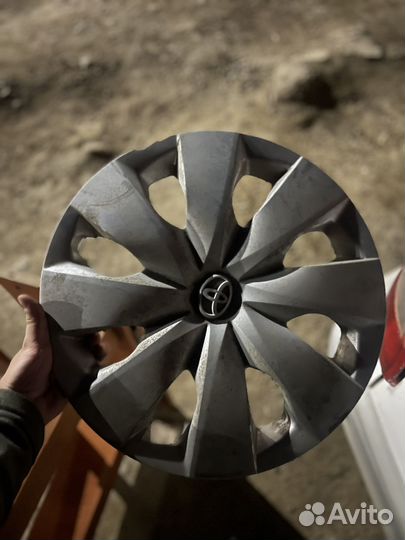 Колпак r14 toyota