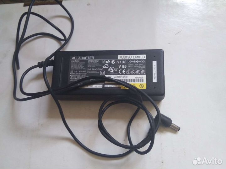 Блок питания для ноутбука