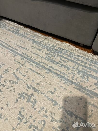 Ковер турецкий 2 на 3 б/у