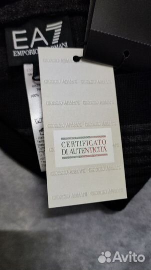 Шапка Emporio Armani Made in Italy оригинал