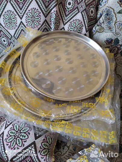 Подносы металлические