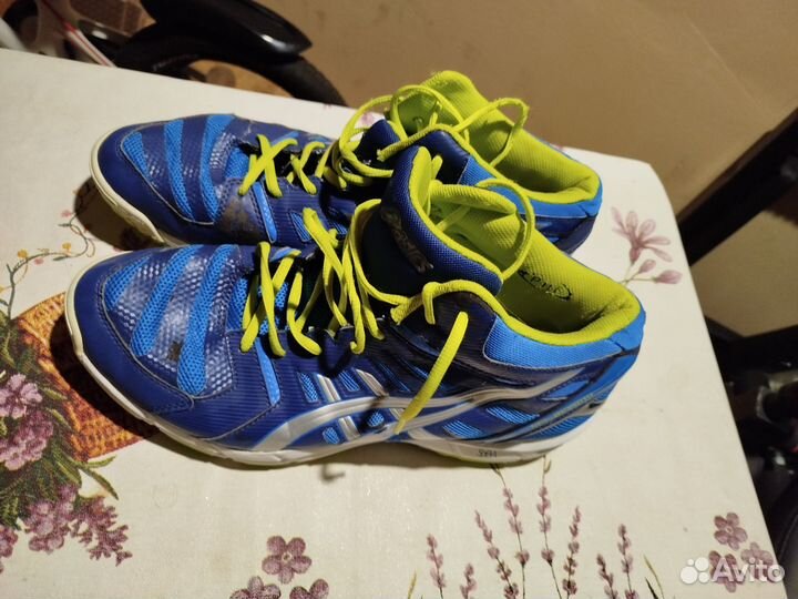 Волейбольные кроссовки asics 46.5