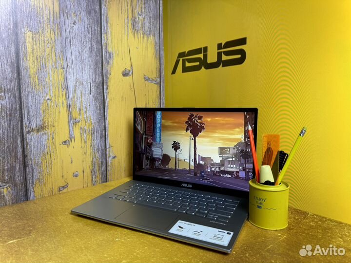 Легкий рабочий Asus / Intel Core i7 / SSD