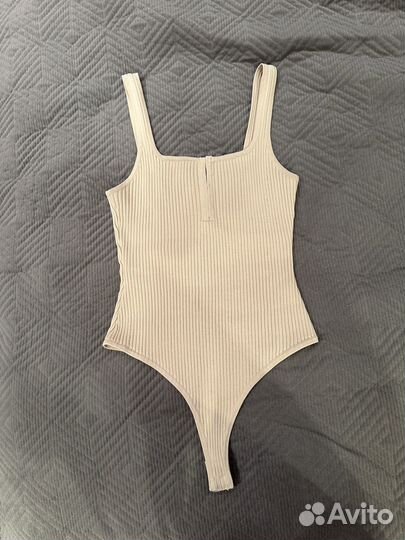 Боди Guess оригинал бежевое новое размер S
