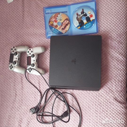 Sony playstation 4 PS4 slim 1tb