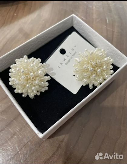 Серьги 5 пар, браслеты