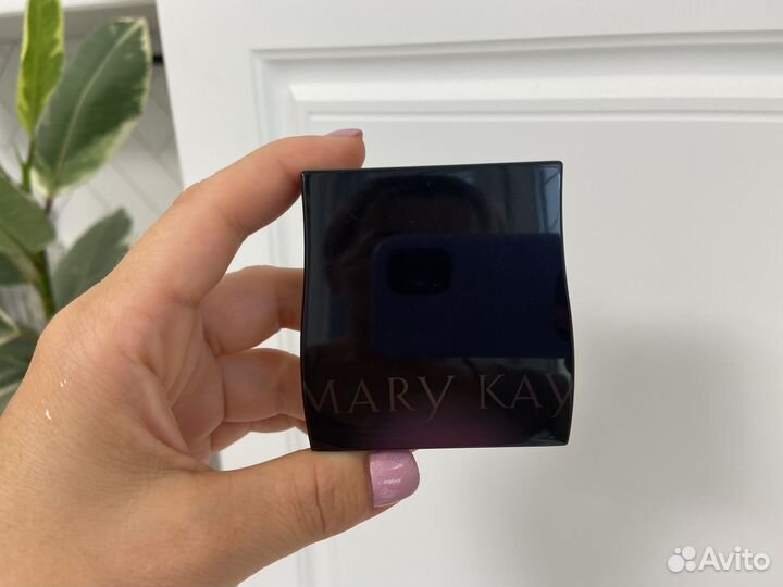 Футляр Тени для век Mary Kay