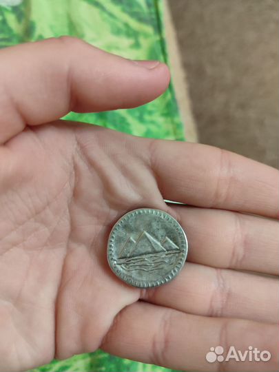 Монета магнита