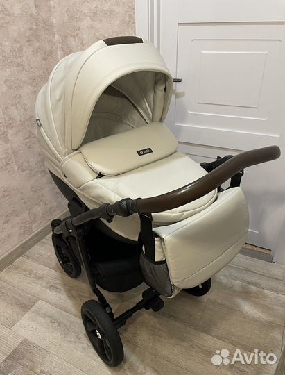 Коляска Tutis Nanni 2 в 1 (Эко-кожа)