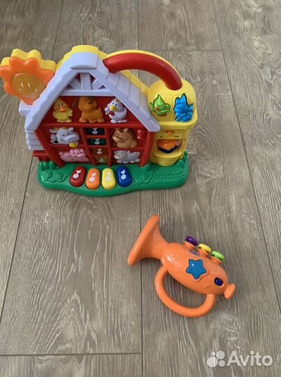 Книжки игрушки музыкальные Fisher price Chico