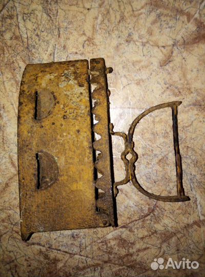 Старинный утюг