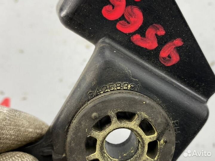 Кронштейн (крепление) радиатора Chevrolet Malibu