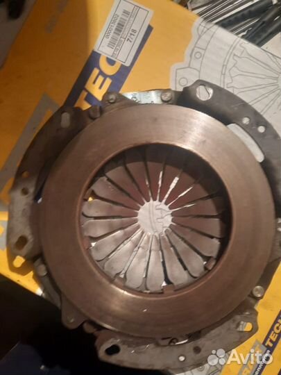 Корзина сцепления на Рено Логан