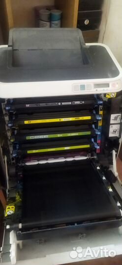 Цветной лазерный принтер HP 2605