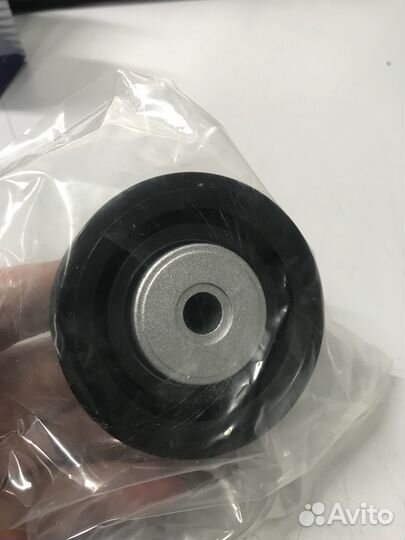 Ролик приводного ремня Hyundai Genesis.Оригинал