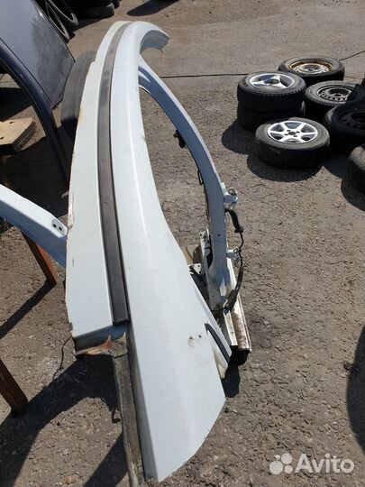 Центральная стойка правая LADA Vesta