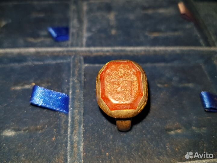 Старинный перстень