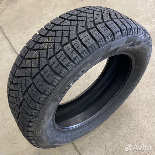 Pirelli Ice Zero FR 205/50 R17 93T