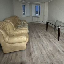 2-к. квартира, 50 м², 3/9 эт.