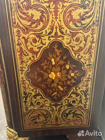 Антикварный комод