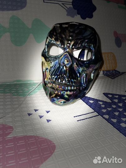 Маска маскарадная