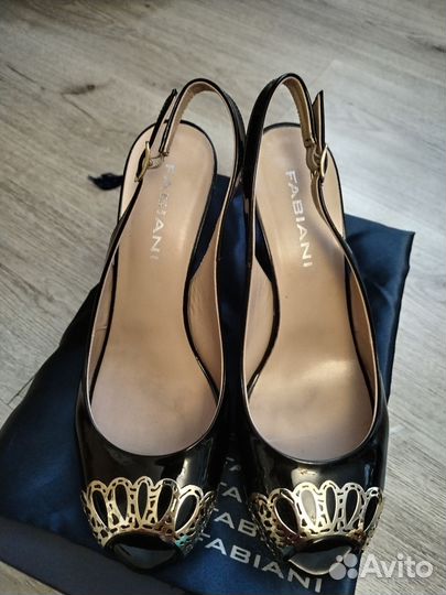 Босоножки женские 39 размер